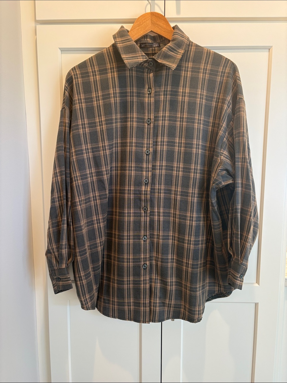 Dazy Plaid Button-Down Shirt - Gray & Tan